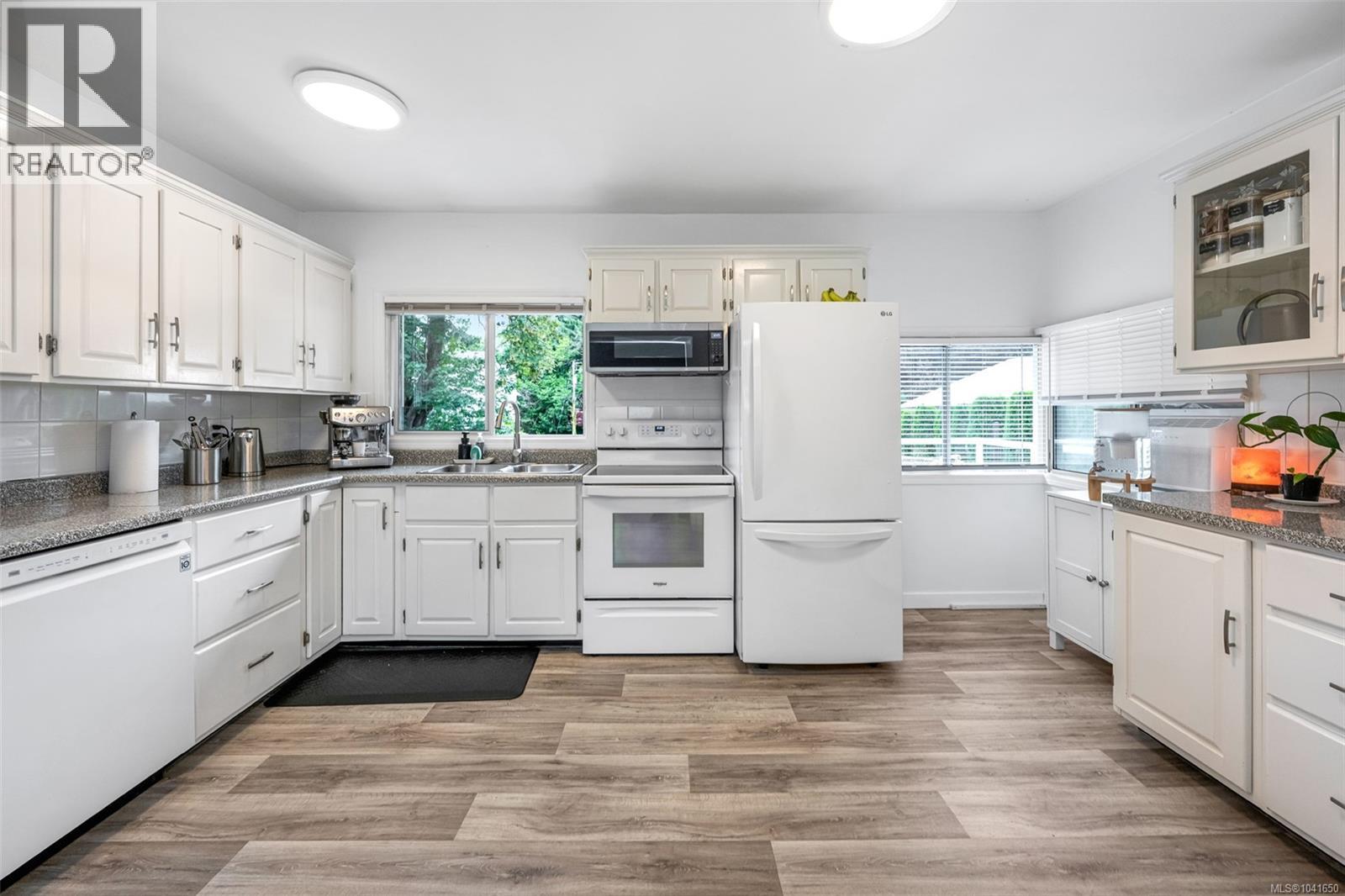 105 Cowichan Ave - 5