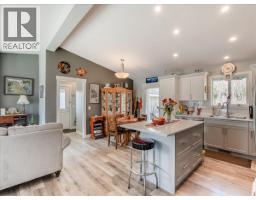 4008 16th Avenue, Castlegar, BC V1N4A2 Photo 12