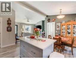 Kitchen - 4008 16th Avenue, Castlegar, BC V1N4A2 Photo 9