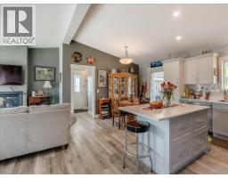 4008 16th Avenue, Castlegar, BC V1N4A2 Photo 13