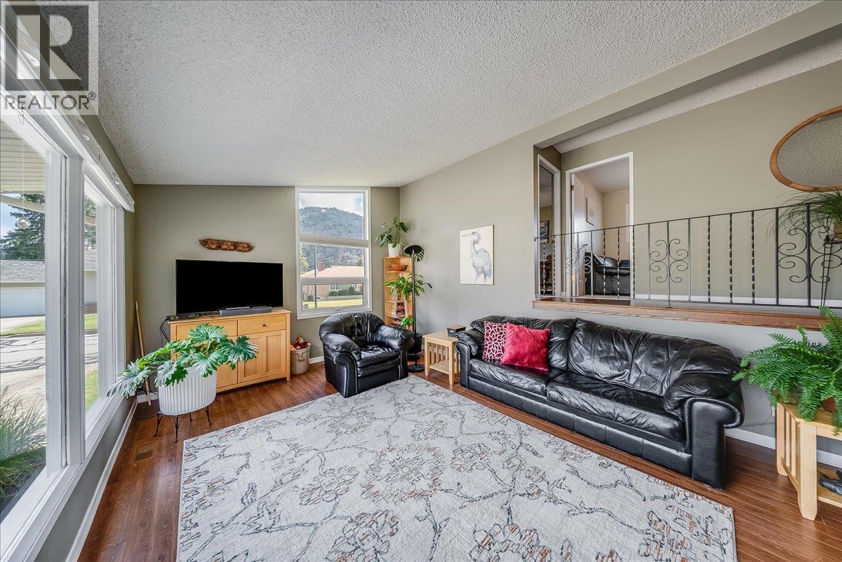 3411 Marigold Drive, Trail