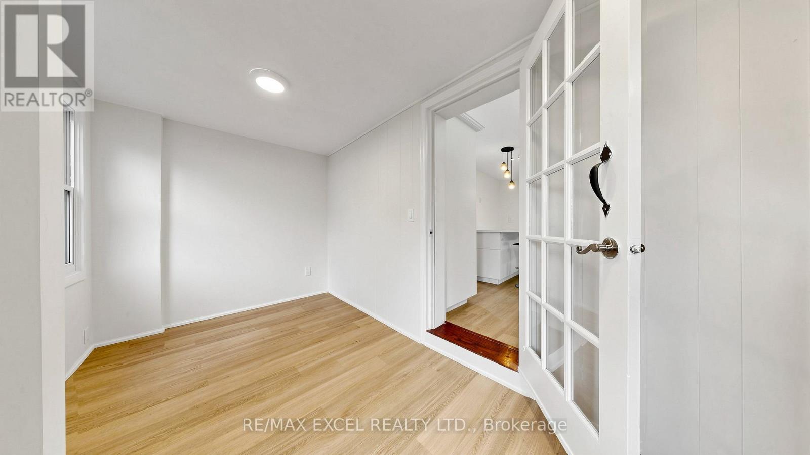 259 VICTORIA AVENUE N - 15