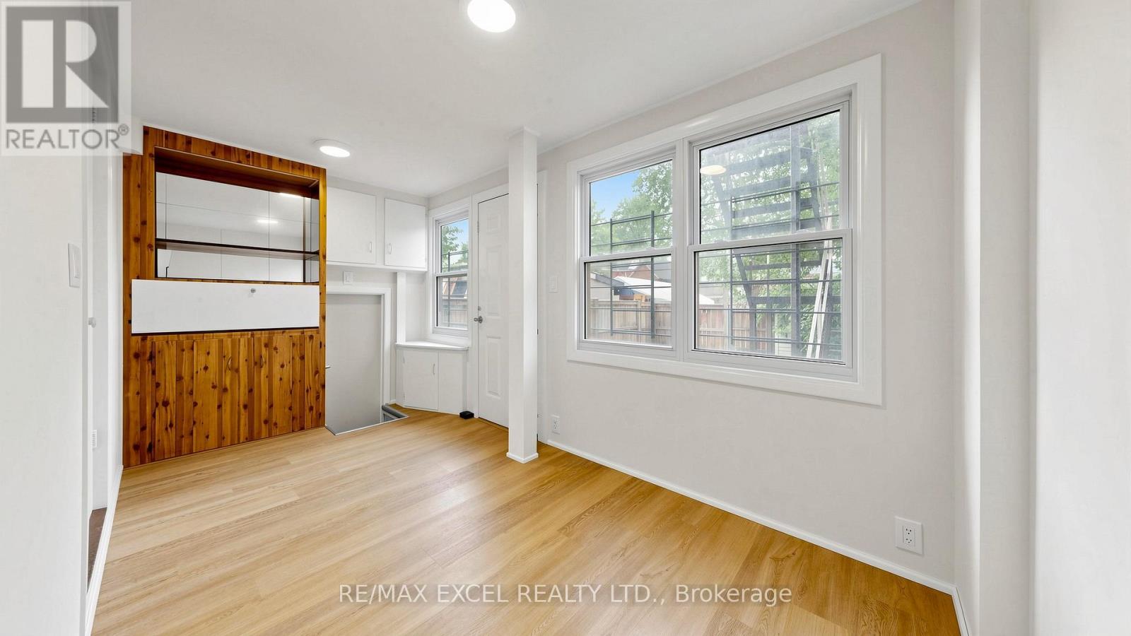 259 VICTORIA AVENUE N - 17