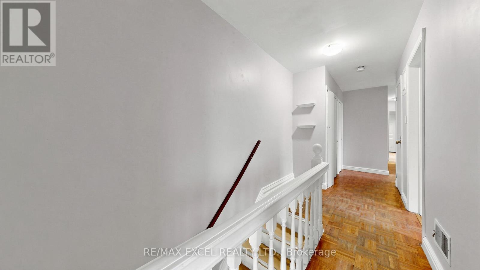 259 VICTORIA AVENUE N - 19