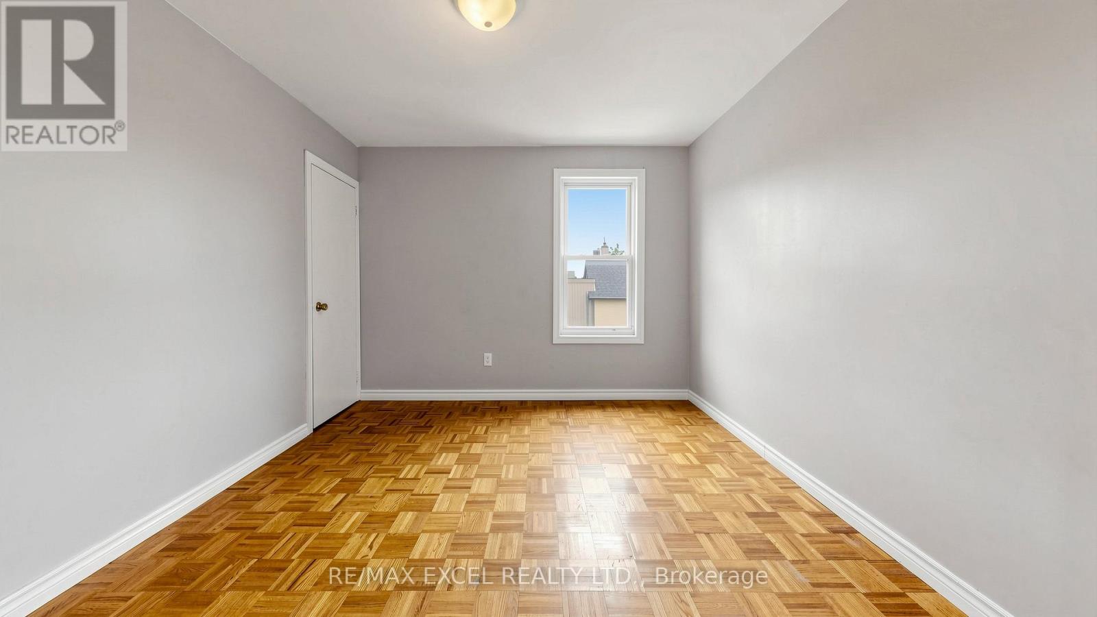259 VICTORIA AVENUE N - 24