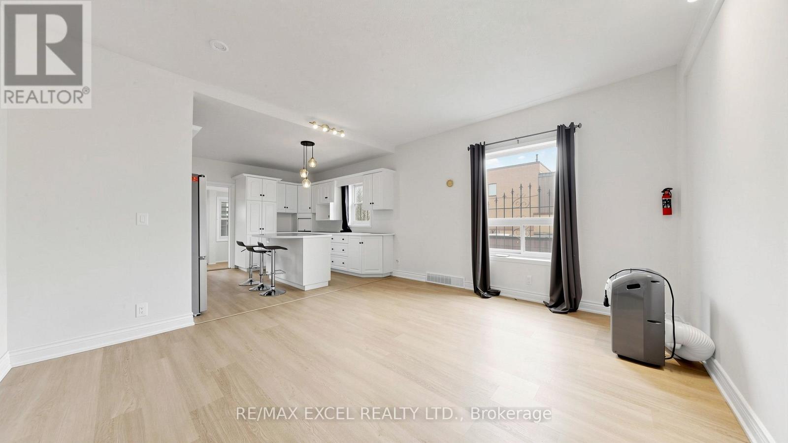259 VICTORIA AVENUE N - 10