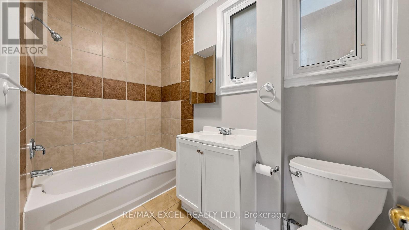 259 VICTORIA AVENUE N - 30