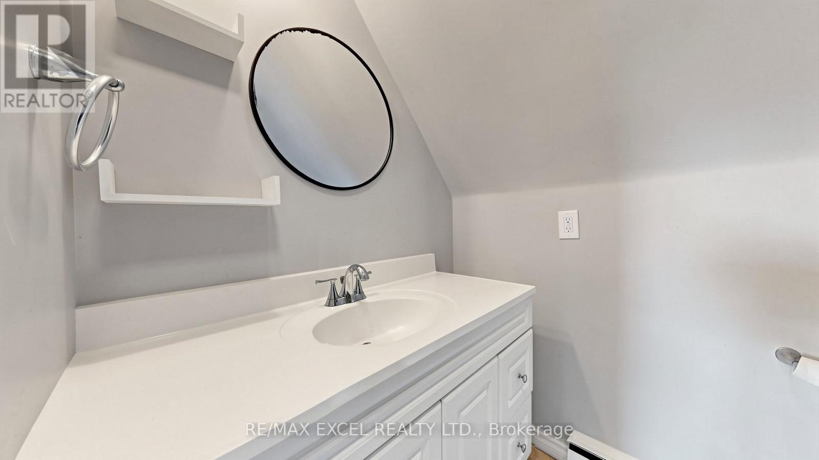 259 VICTORIA AVENUE N - 33