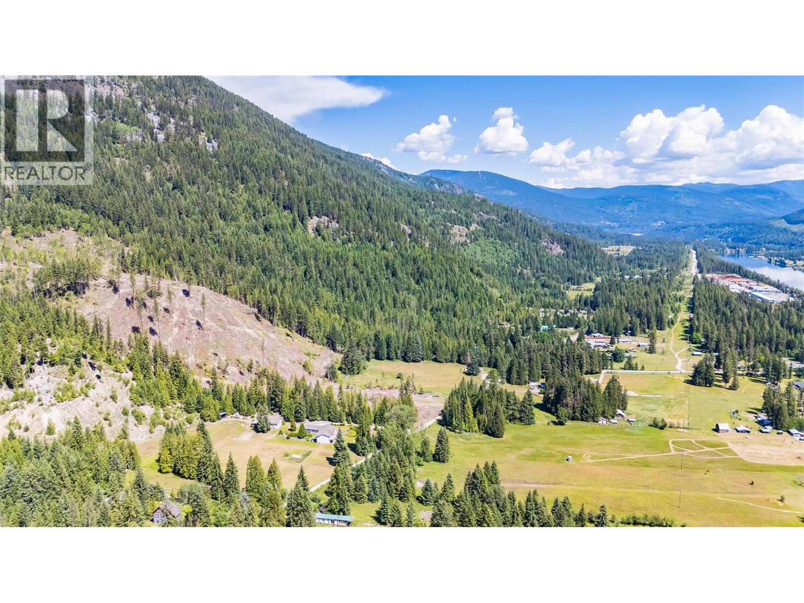 1995 Loff Road, Castlegar