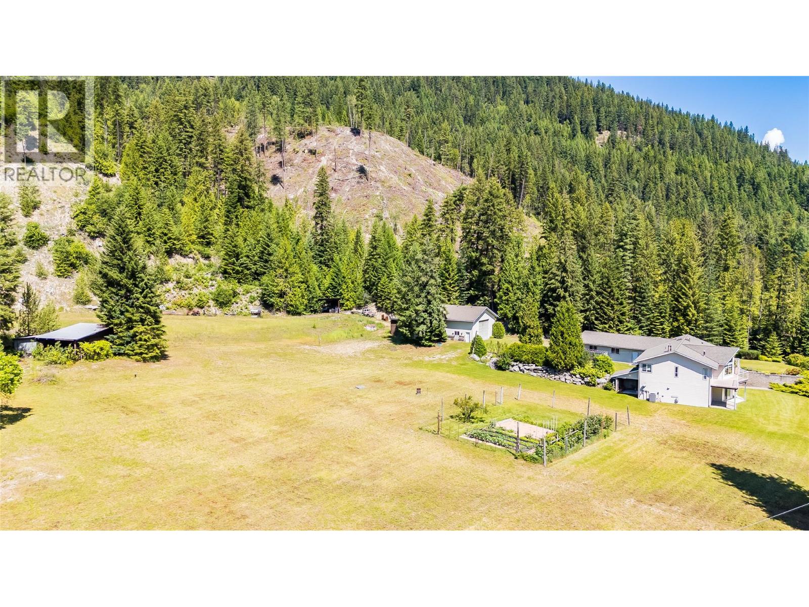 1995 Loff Road, Castlegar