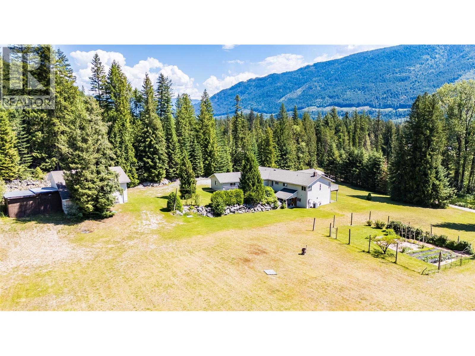 1995 Loff Road, Castlegar