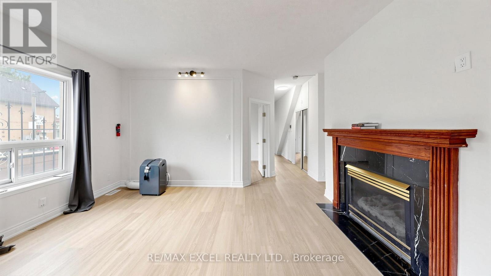 259 VICTORIA AVENUE N - 7