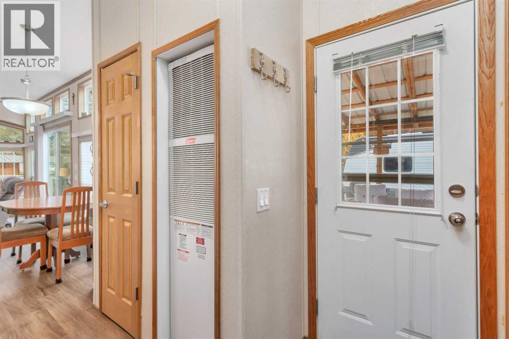 15, 12040 Township Road 422 - 8