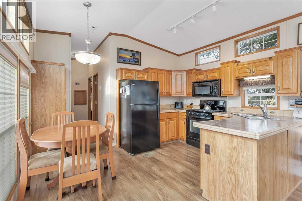 15, 12040 Township Road 422 - 13