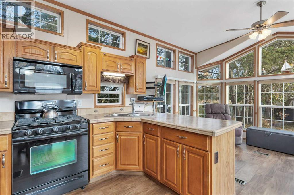 15, 12040 Township Road 422 - 15