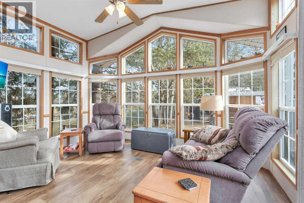 15, 12040 Township Road 422 - 22