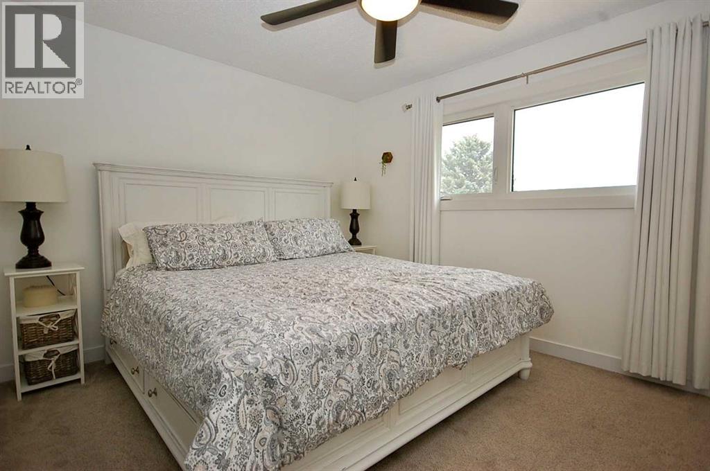 64 Rossmere Avenue SE — photo 8