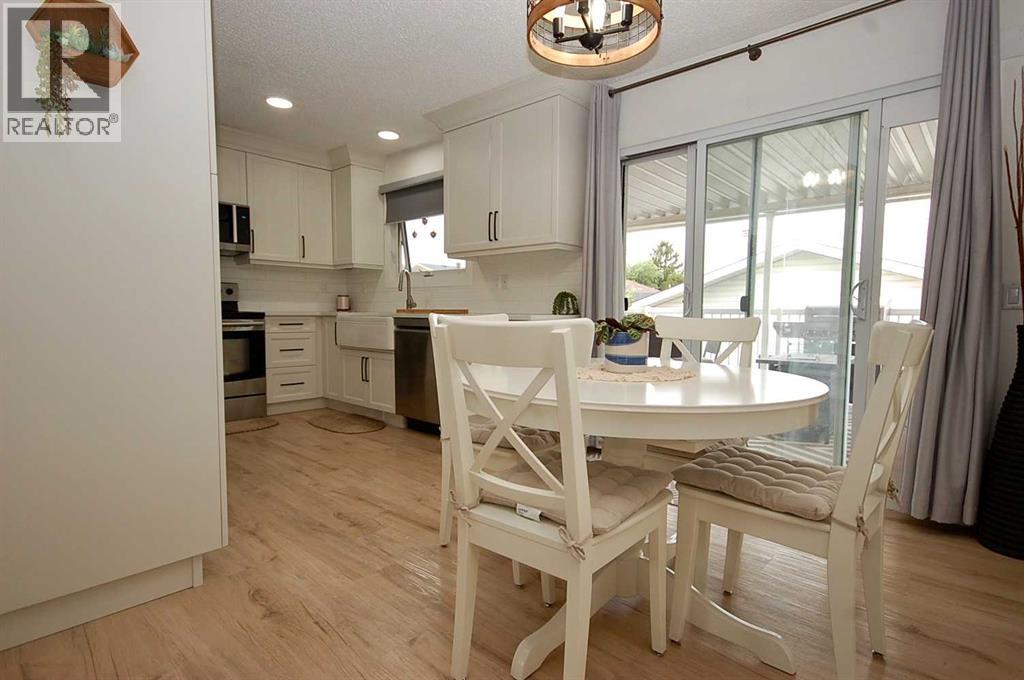 64 Rossmere Avenue SE - photo 4