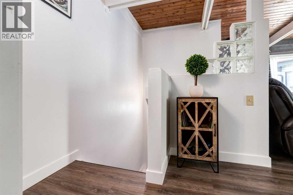 #4 333 Braxton Place SW - 5