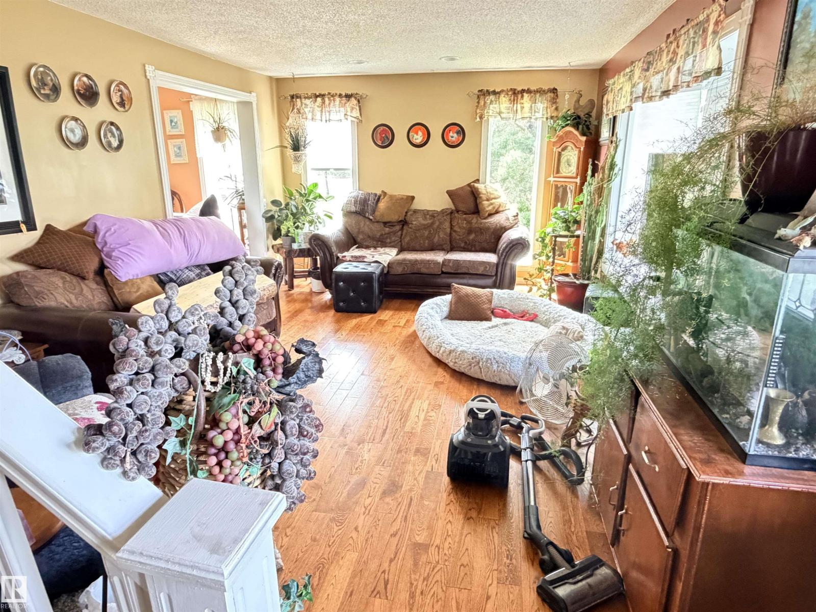 26418 TWP RD 633 - 24