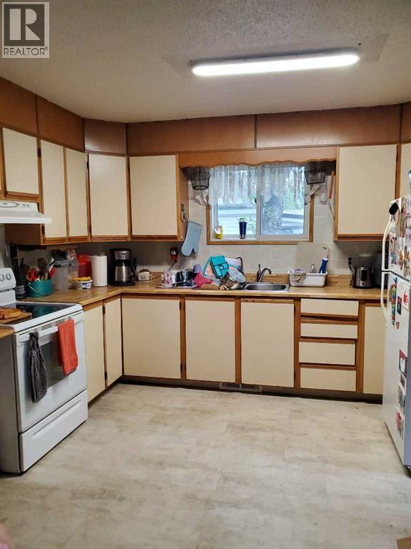 5136 46 Street - 3