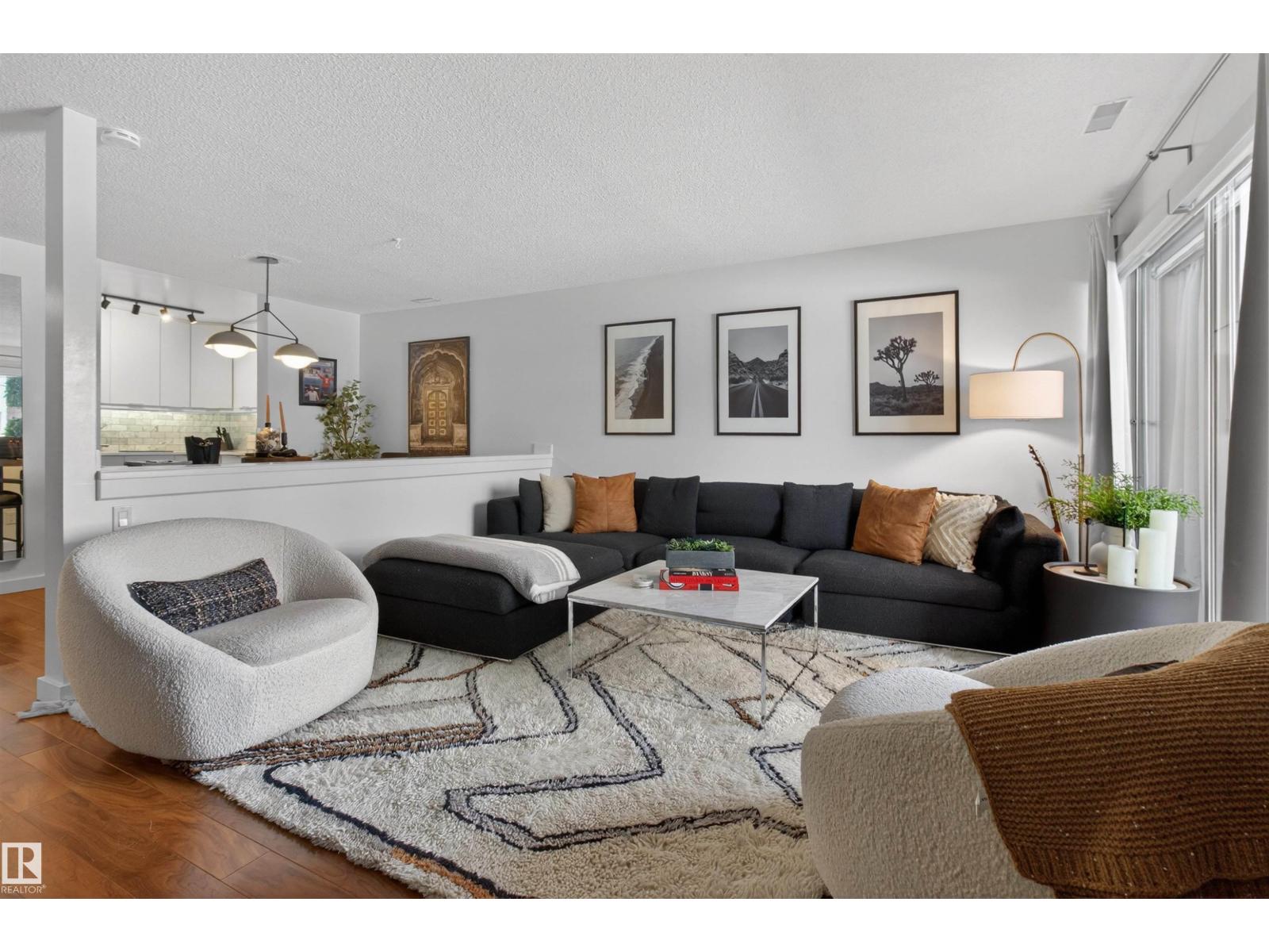 #305 10026 112 ST NW - 12