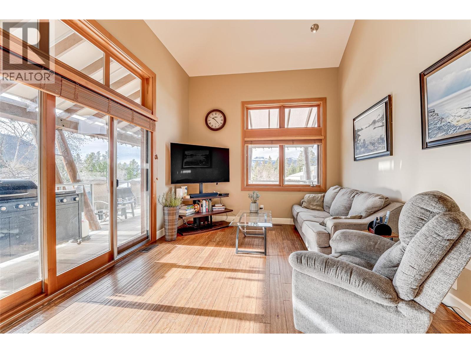 #92 9845 Eastside Road - 24