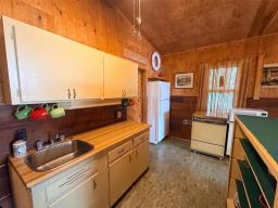204 Lakeview Drive, Duck Mountain Provincial Park, MB R0L1G0 Photo 18