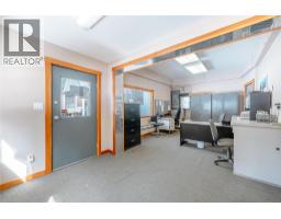 1636 23 Hwy Highway S, Revelstoke, BC V0E2S0 Photo 12