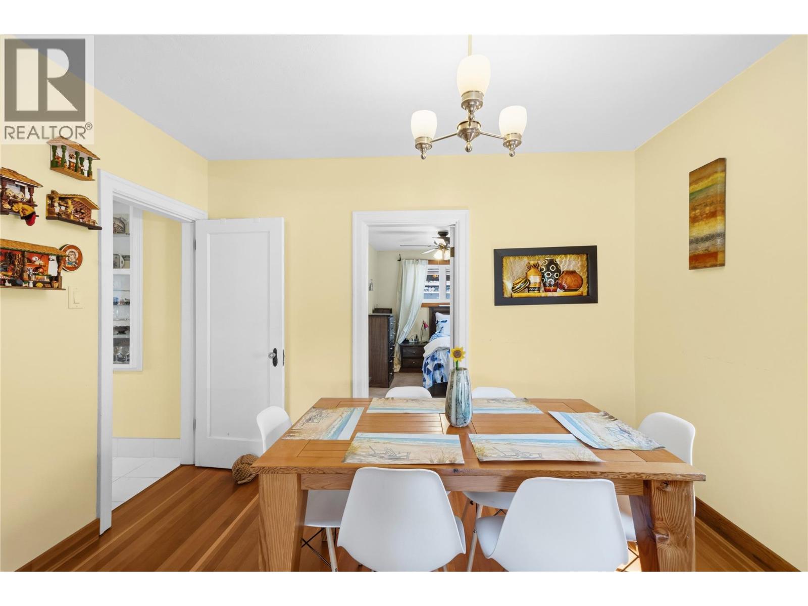549 Edmonton Avenue - 8