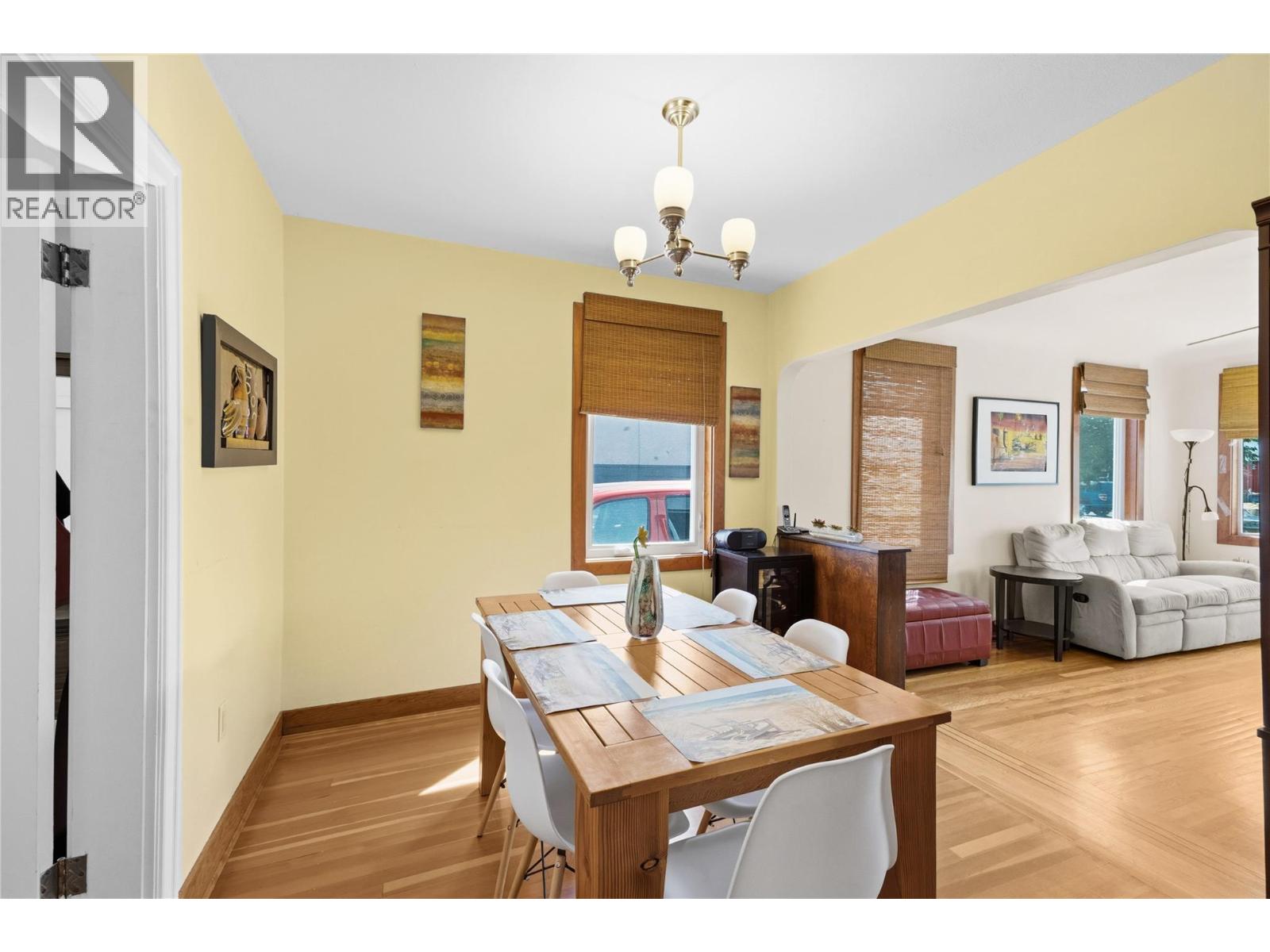 549 Edmonton Avenue - 10