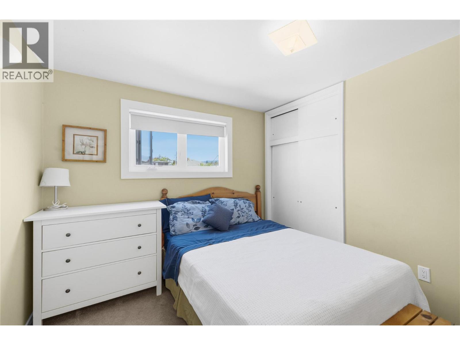 549 Edmonton Avenue - 13