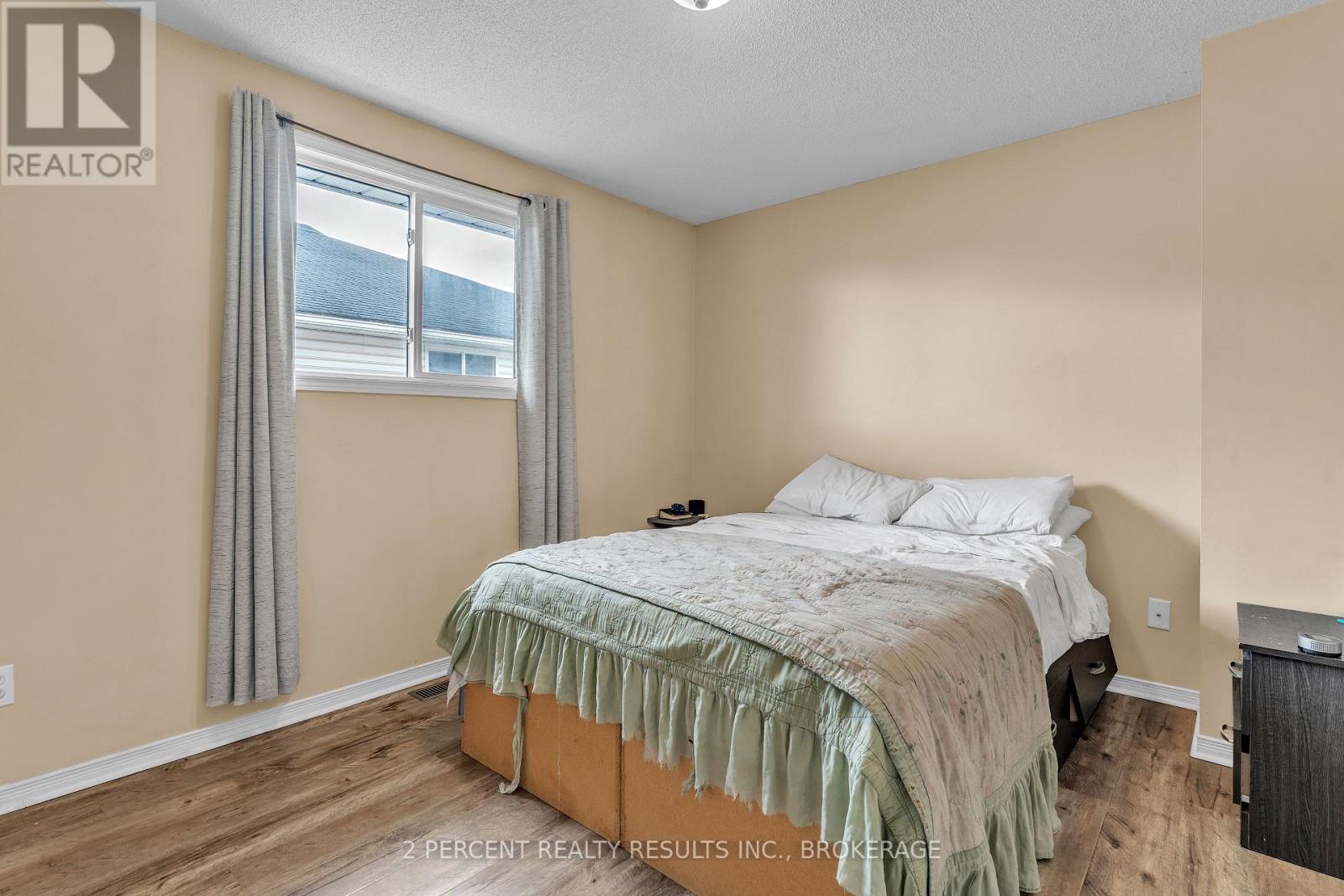 1294 BRACKENWOOD CRESCENT - 16
