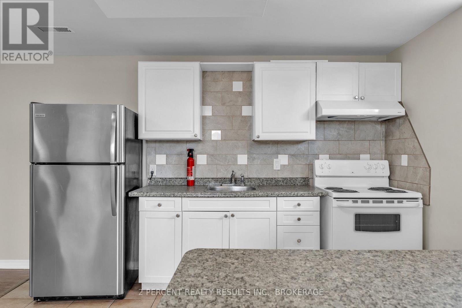 1294 BRACKENWOOD CRESCENT - 23
