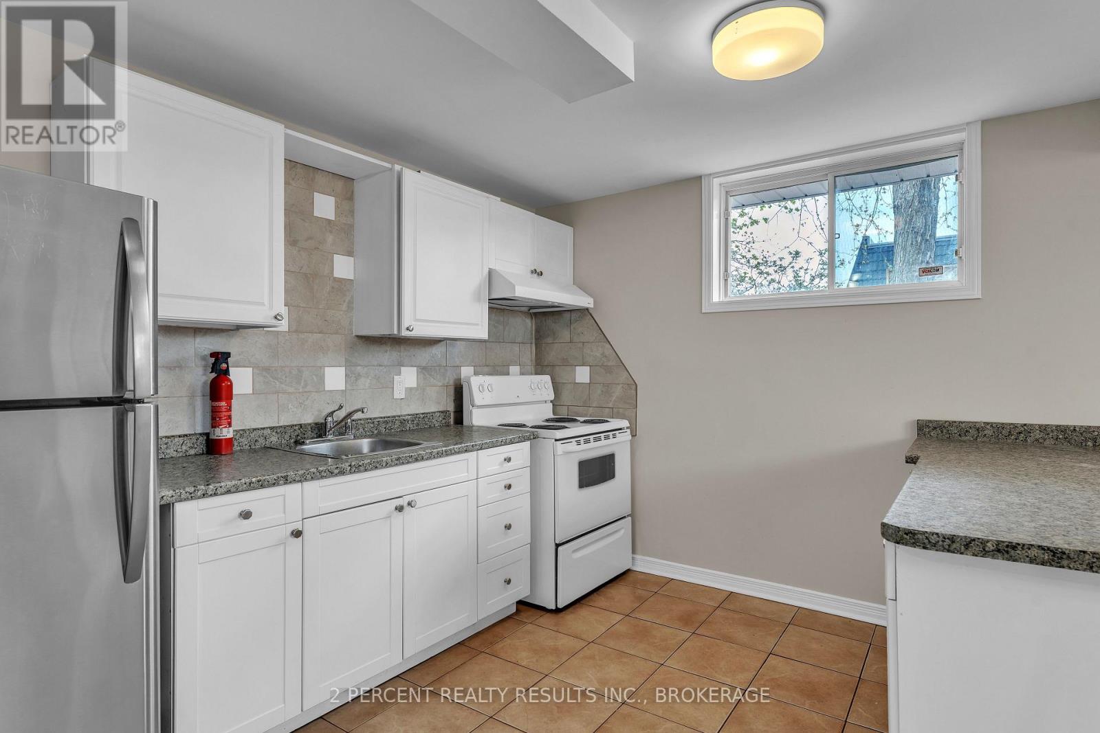 1294 BRACKENWOOD CRESCENT - 24