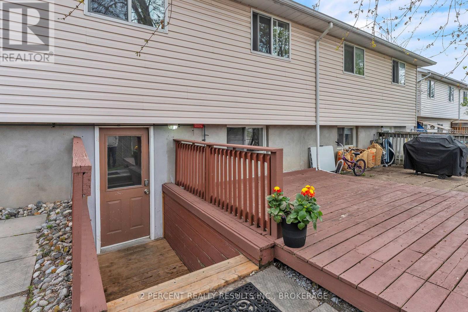 1294 BRACKENWOOD CRESCENT - 38