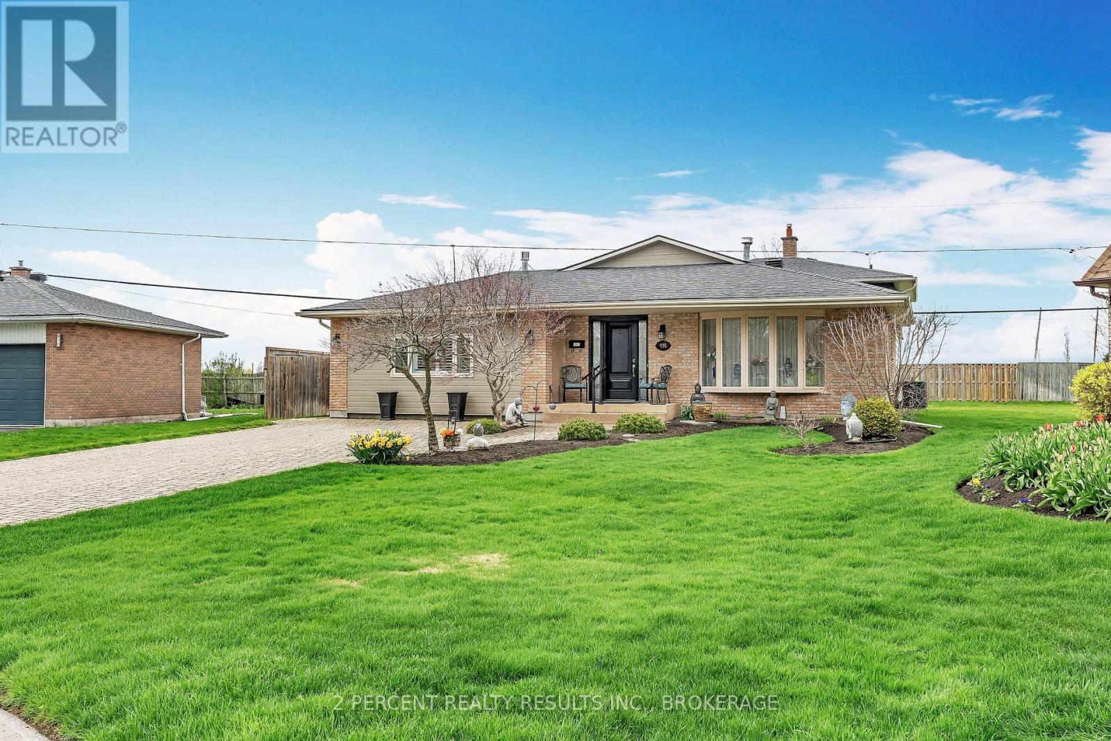 935 BRODIE AVENUE - 2