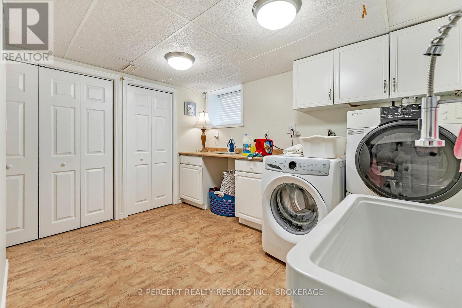 935 BRODIE AVENUE - 32