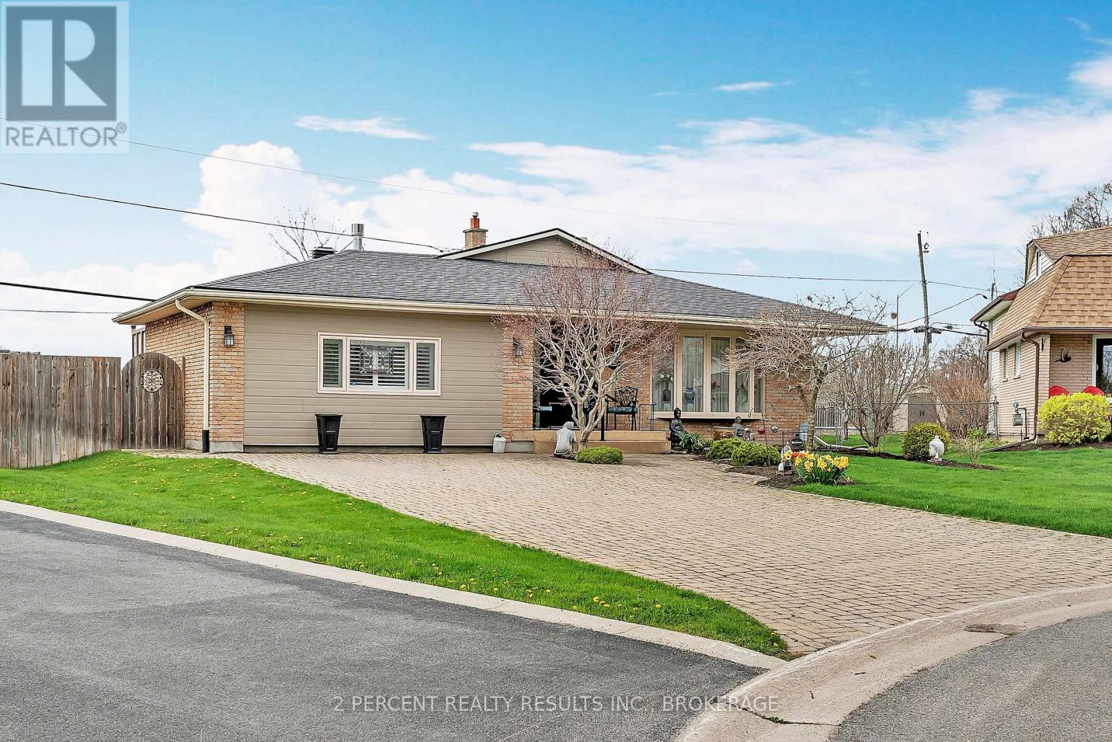 935 BRODIE AVENUE - 39