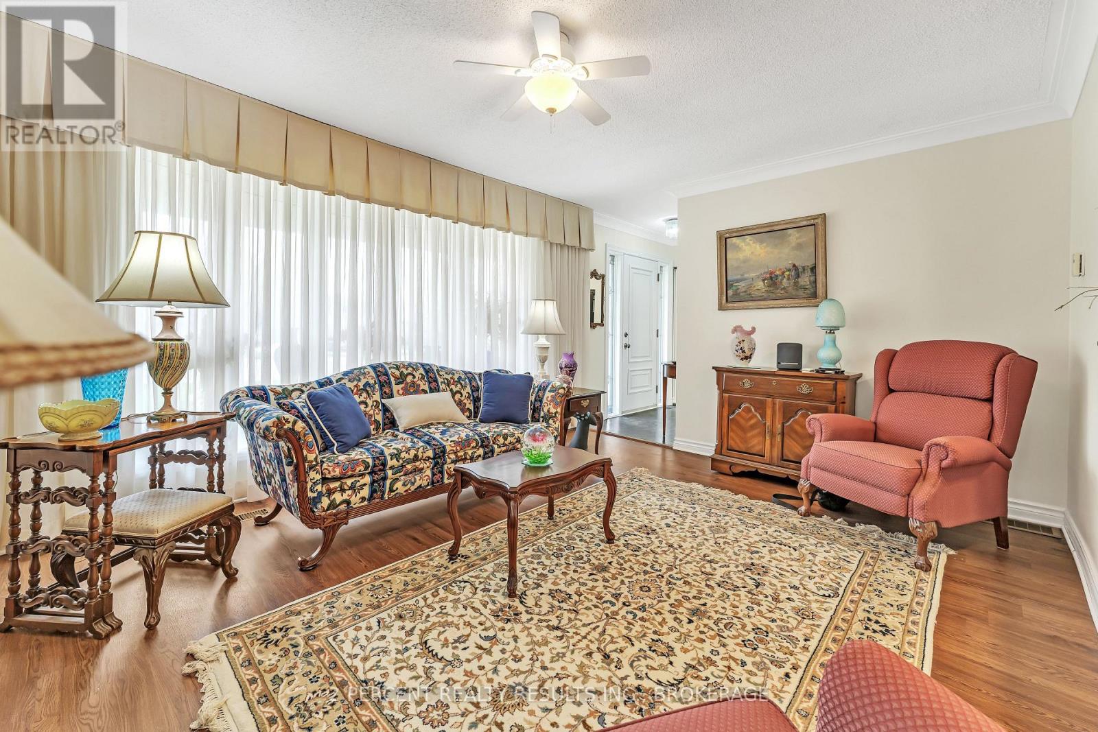 935 BRODIE AVENUE - 9