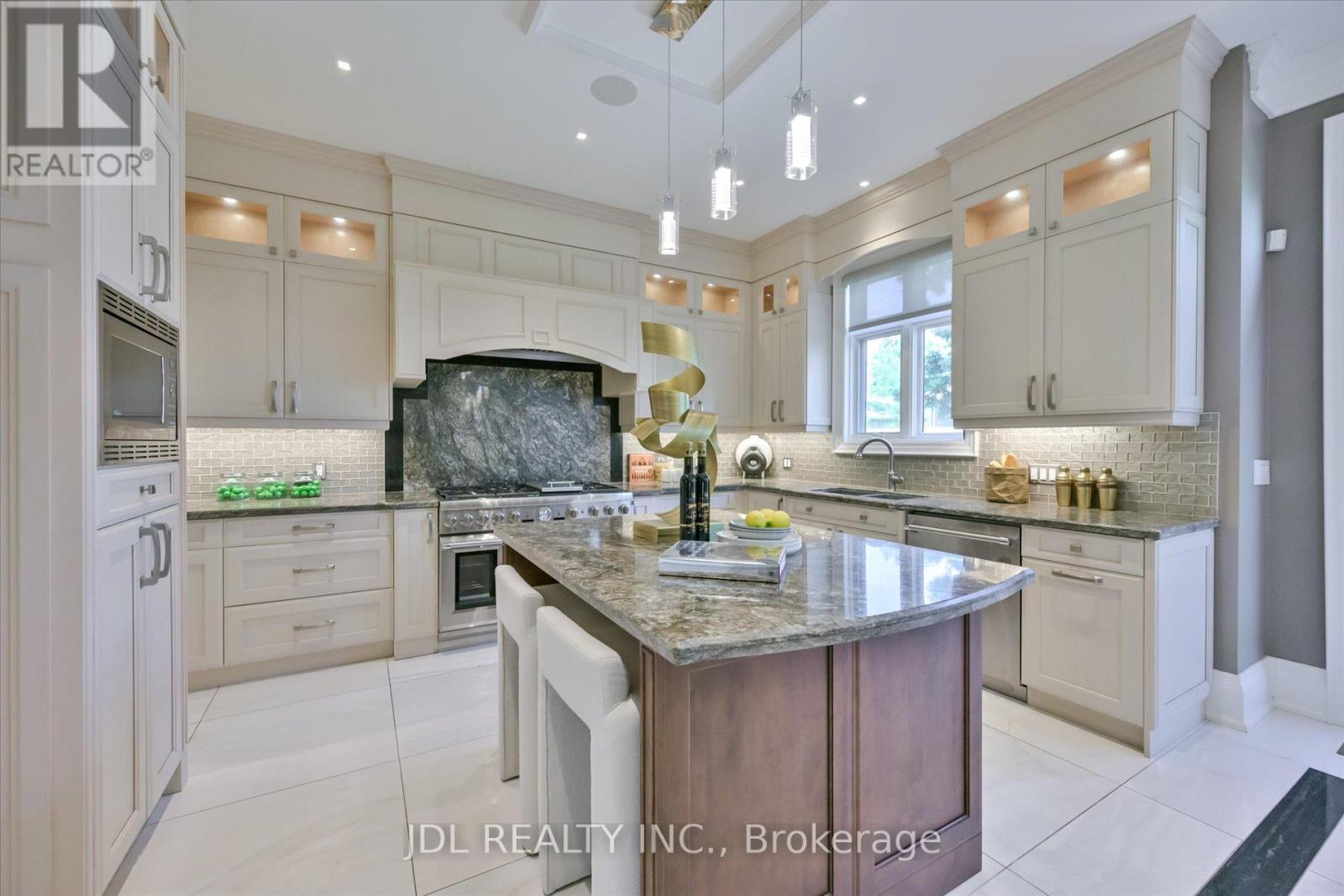38A DOVERWOOD COURT - 11