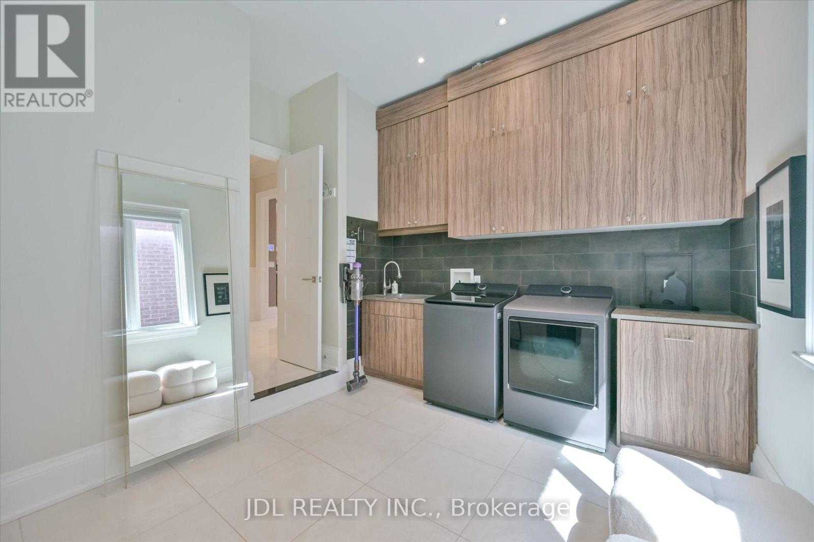 38A DOVERWOOD COURT - 23