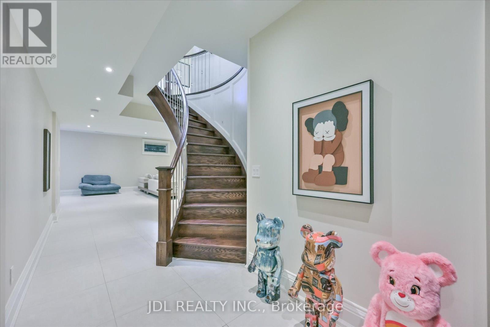 38A DOVERWOOD COURT - 39