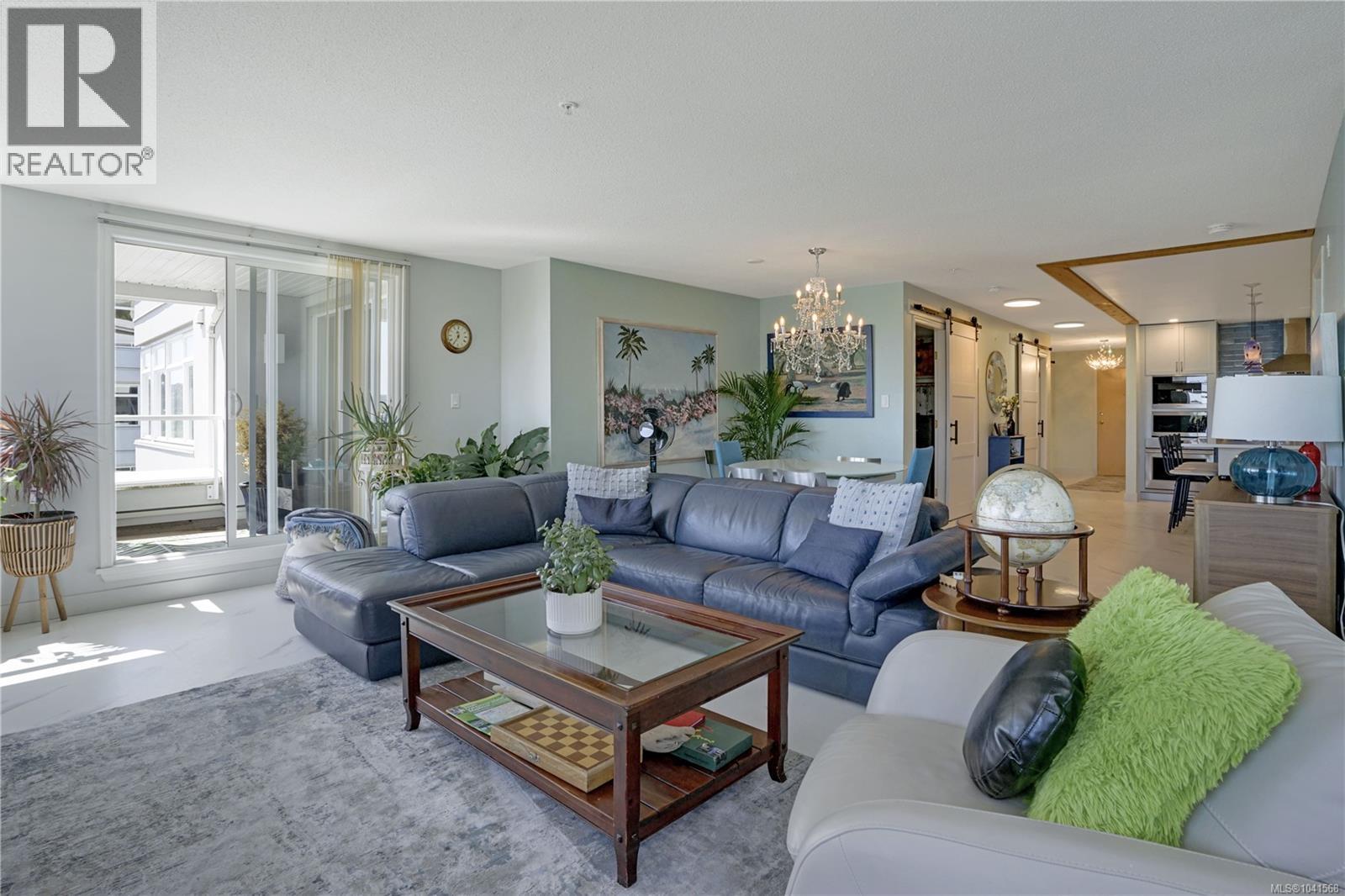 #408 5110 Cordova Bay Rd - 10