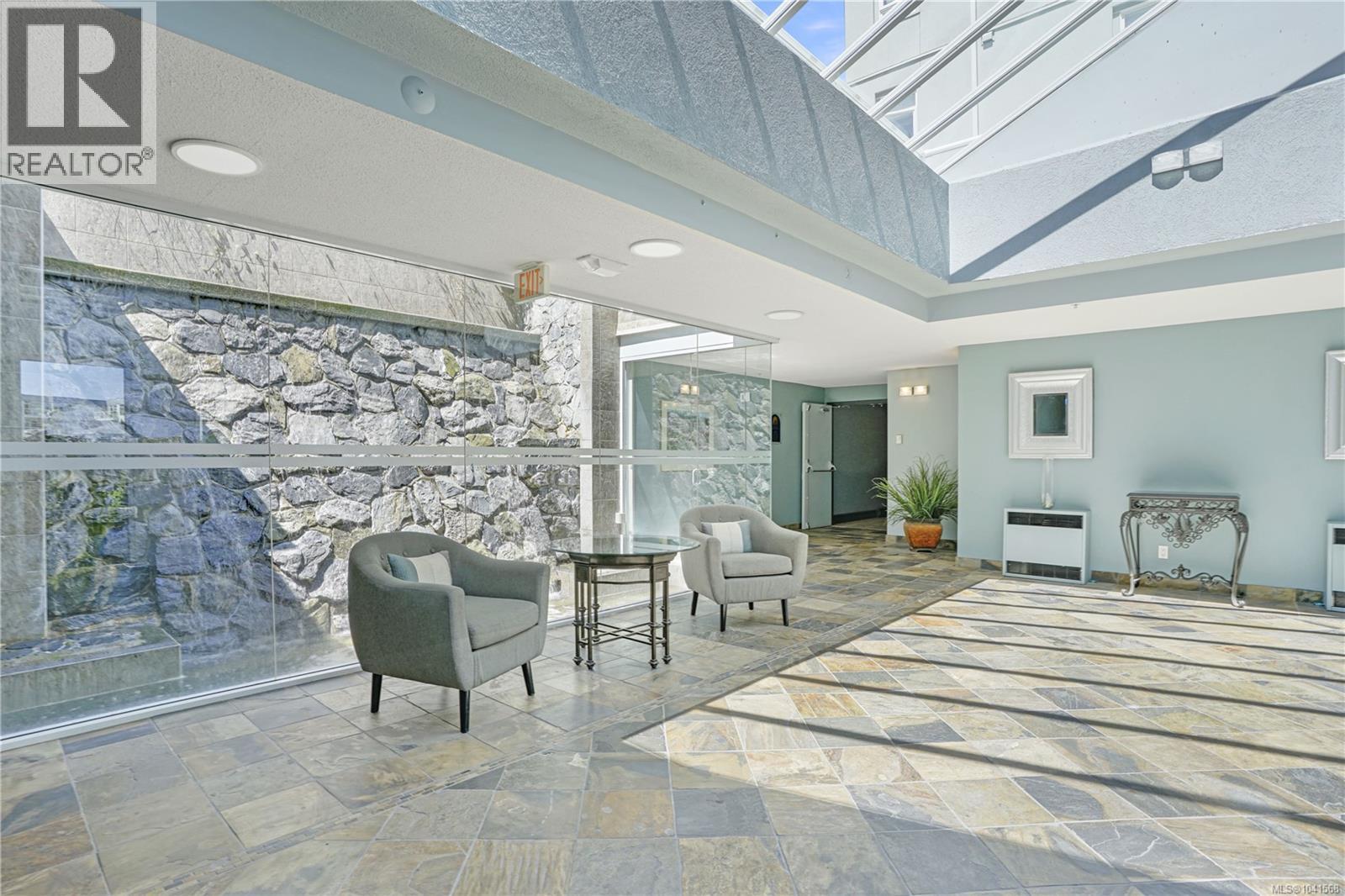 #408 5110 Cordova Bay Rd - 24