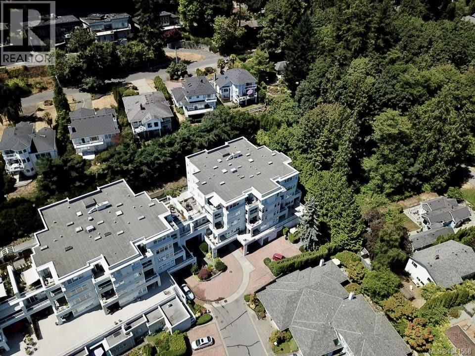#408 5110 Cordova Bay Rd - 28