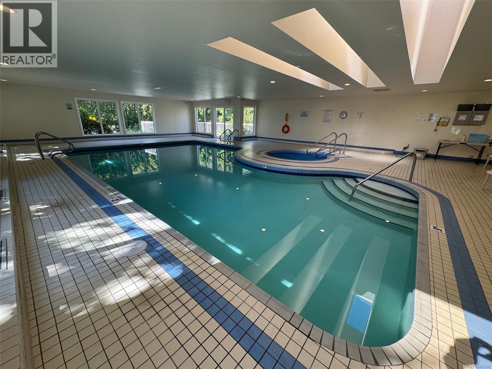 #408 5110 Cordova Bay Rd - 32