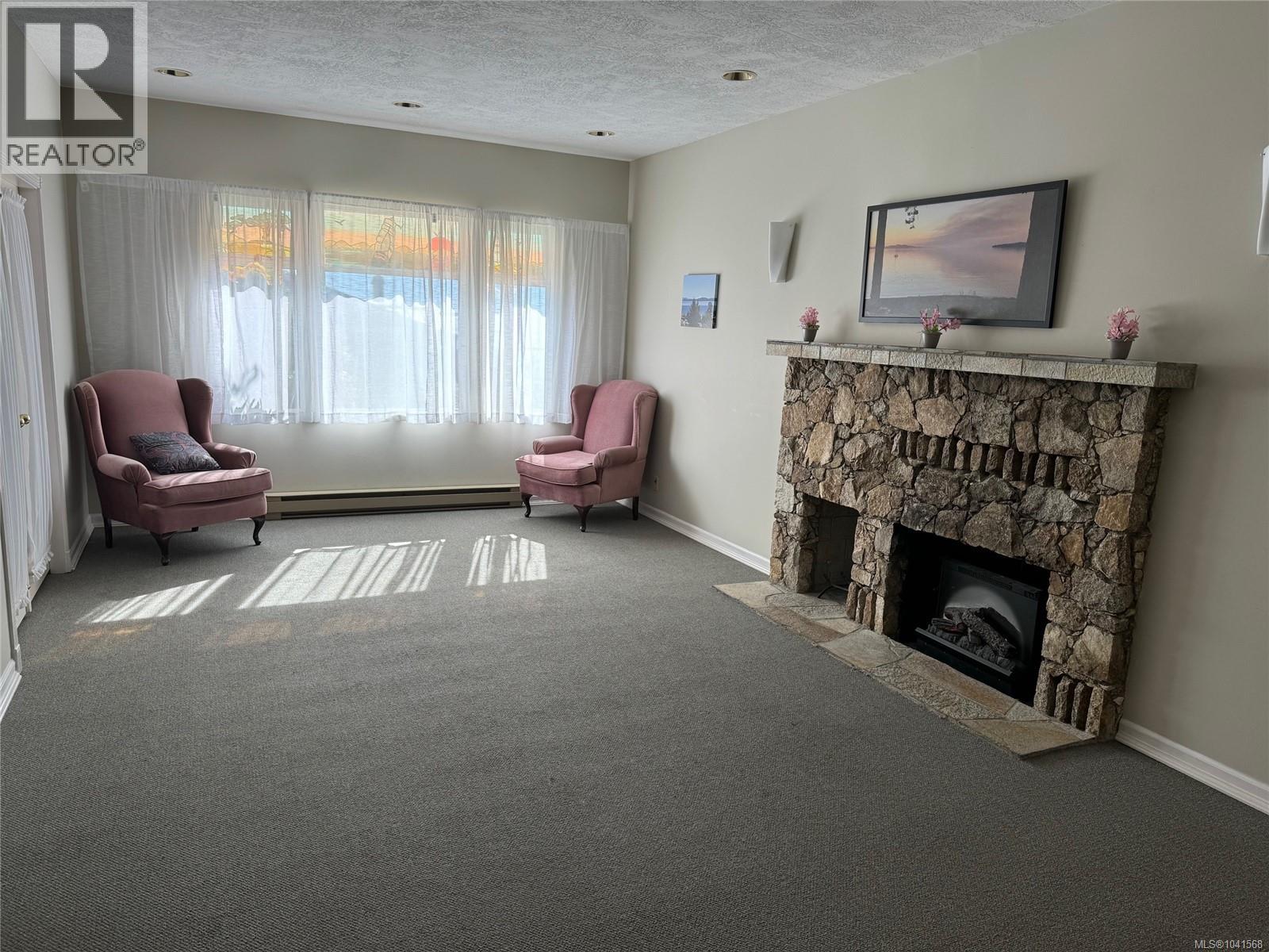 #408 5110 Cordova Bay Rd - 35