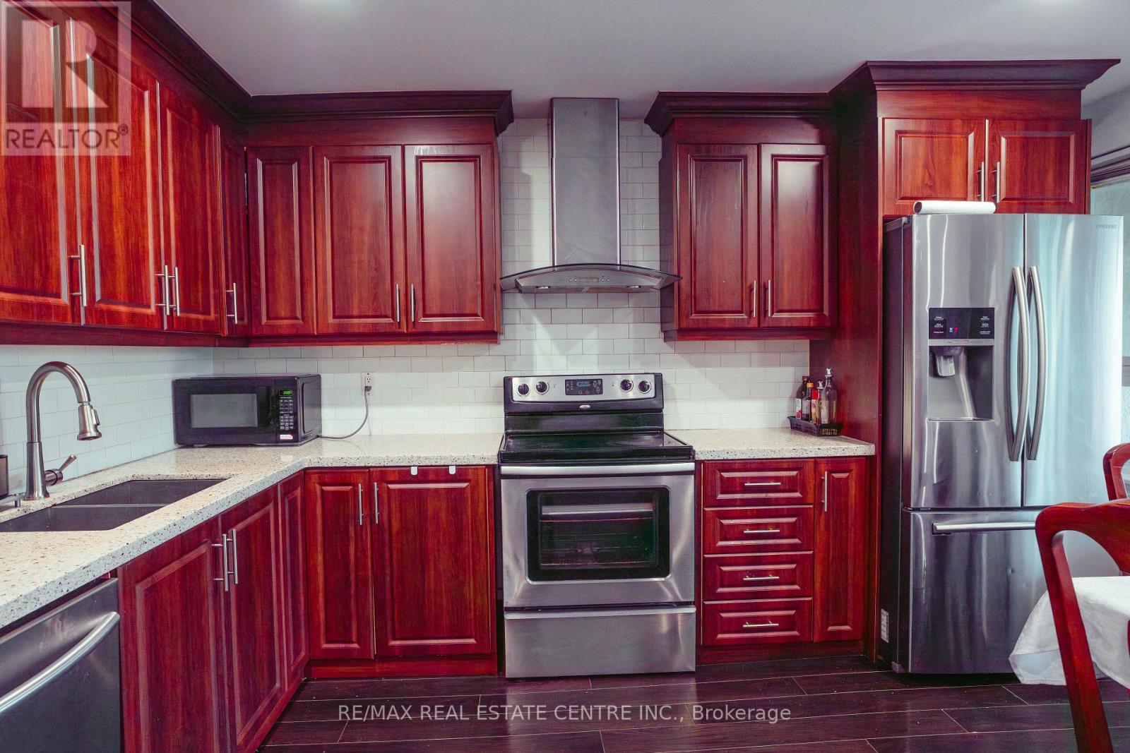 #190 1055 DUNDAS STREET E - 10