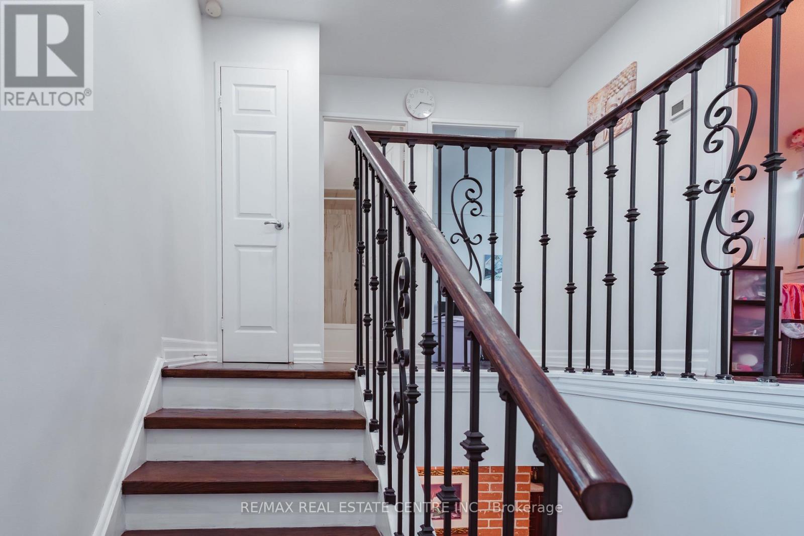 #190 1055 DUNDAS STREET E - 17
